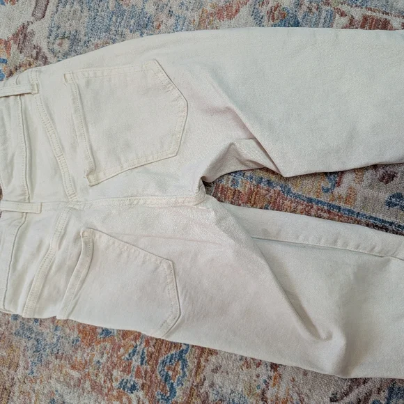 Old Navy Cream Boyfriend Jeans - Picture 4 of 4